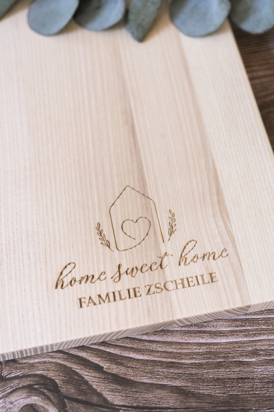 Schneidebrett "Home Sweet Home" mit Griff und Personalisierung